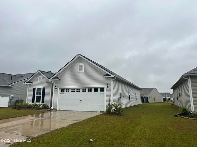9463 Barnstormer Drive, Calabash, NC 28467