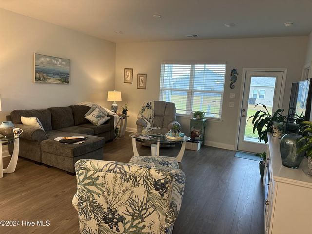 9463 Barnstormer Drive, Calabash, NC 28467
