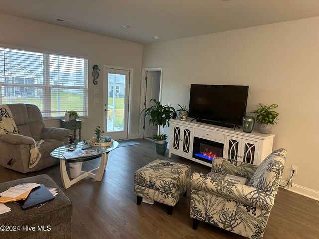 9463 Barnstormer Drive, Calabash, NC 28467