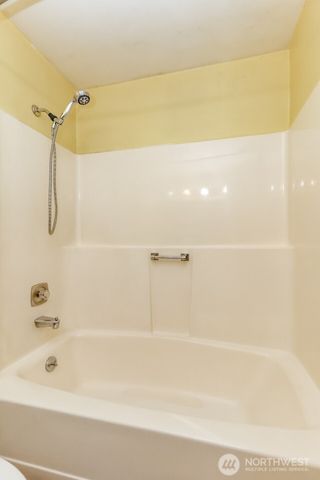 2904 Briarwood Court S, Puyallup, WA 98374