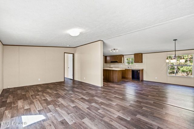 130 Dripping Springs Court, Monterey, TN 38574