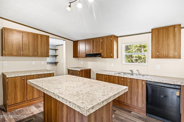 130 Dripping Springs Court, Monterey, TN 38574