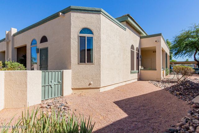 2406 W Via Di Silvio, Tucson, AZ 85741