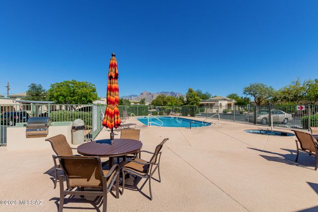 2406 W Via Di Silvio, Tucson, AZ 85741