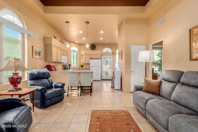 2406 W Via Di Silvio, Tucson, AZ 85741