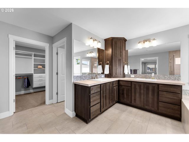 16903 Ne 80TH St, Vancouver, WA 98682