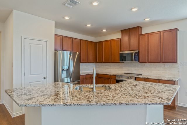 15515 Electra Circle, San Antonio, TX 78245