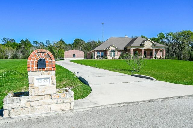 1682 Opal Trail, Willis, TX 77378