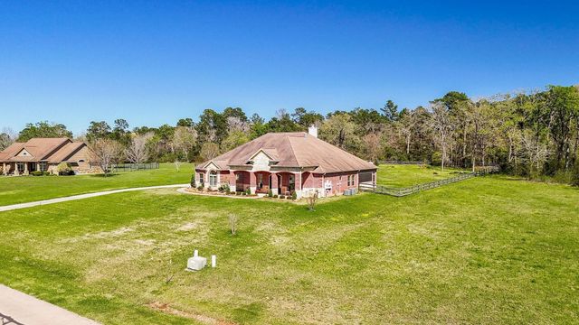 1682 Opal Trail, Willis, TX 77378