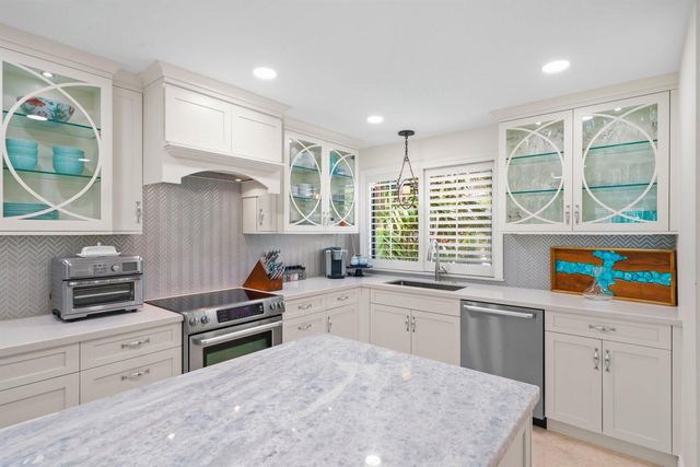 3010 NE 49th Street 7, Fort Lauderdale, FL 33308