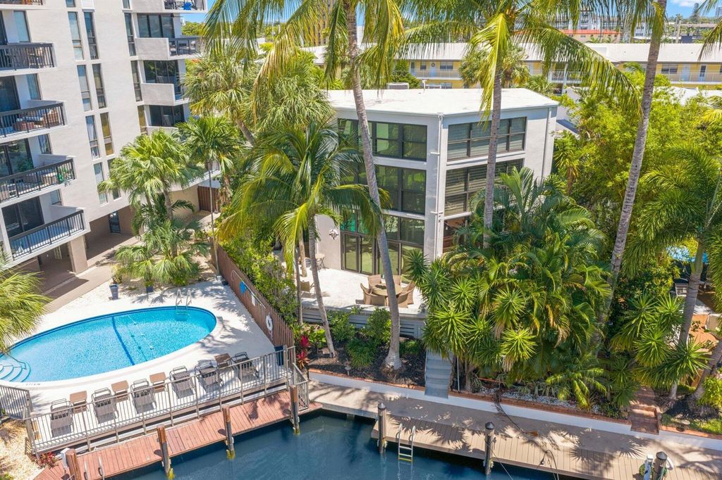 3010 NE 49th Street 7, Fort Lauderdale, FL 33308