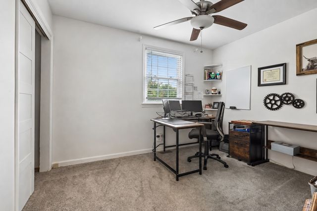 8072 Sawyer Brown Rd, Nashville, TN 37221