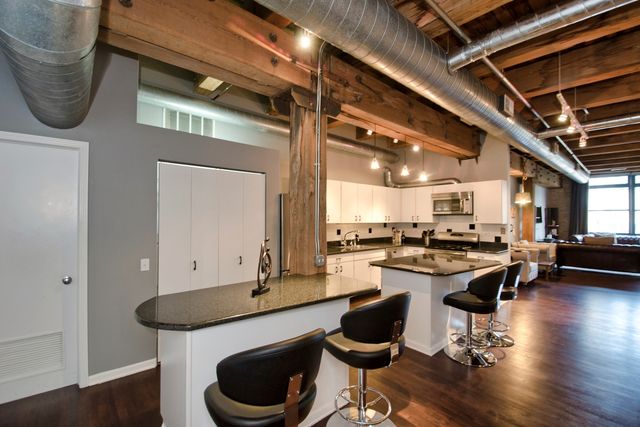 14 N Peoria Street 5H, Chicago, IL 60607