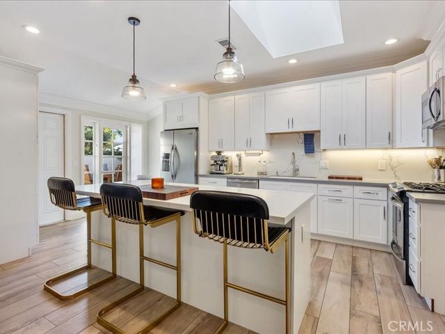 8 Sandbar Drive, Corona Del Mar, CA 92625