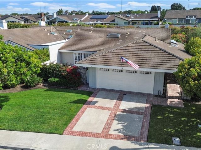 8 Sandbar Drive, Corona Del Mar, CA 92625