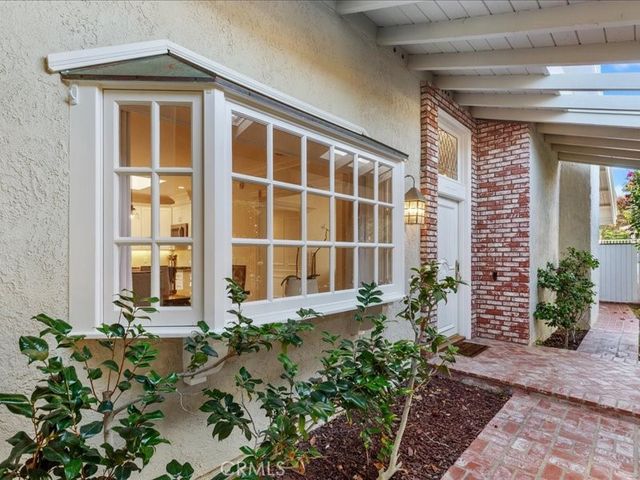 8 Sandbar Drive, Corona Del Mar, CA 92625