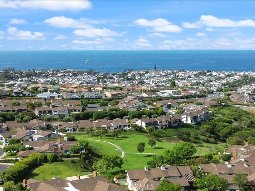 8 Sandbar Drive, Corona Del Mar, CA 92625