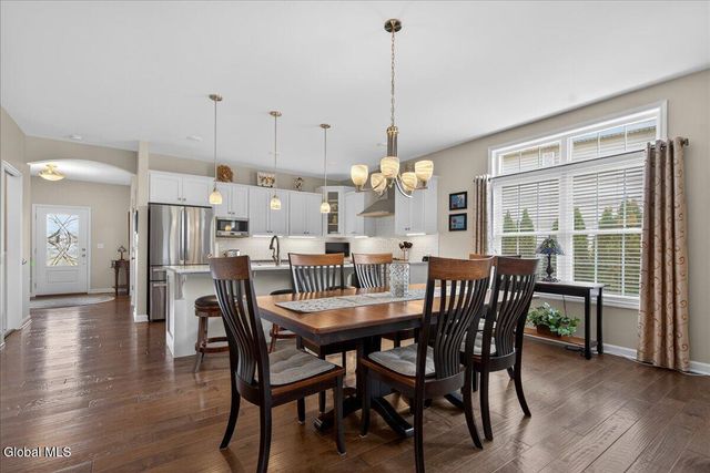 45 Somerset Drive, Halfmoon, NY 12118