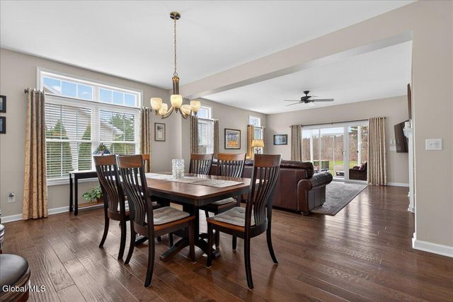 45 Somerset Drive, Halfmoon, NY 12118