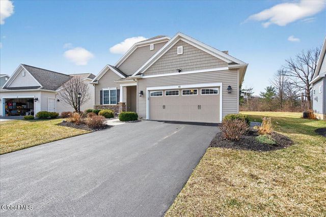 45 Somerset Drive, Halfmoon, NY 12118