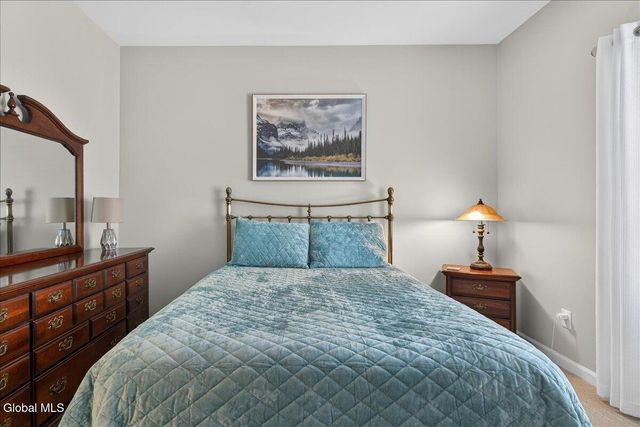 45 Somerset Drive, Halfmoon, NY 12118