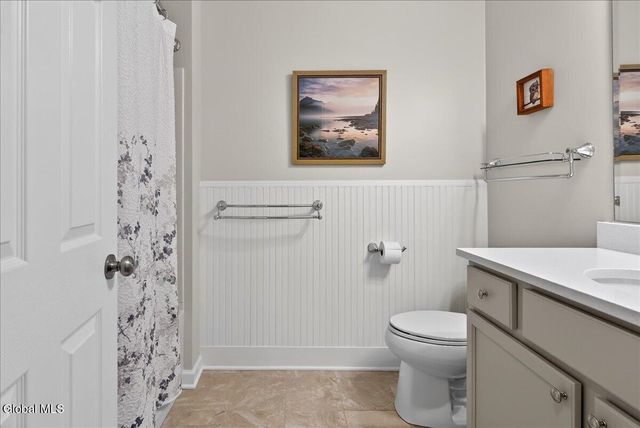 45 Somerset Drive, Halfmoon, NY 12118