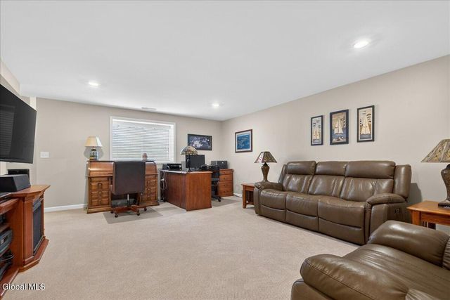 45 Somerset Drive, Halfmoon, NY 12118