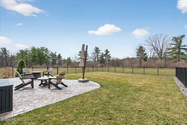 45 Somerset Drive, Halfmoon, NY 12118