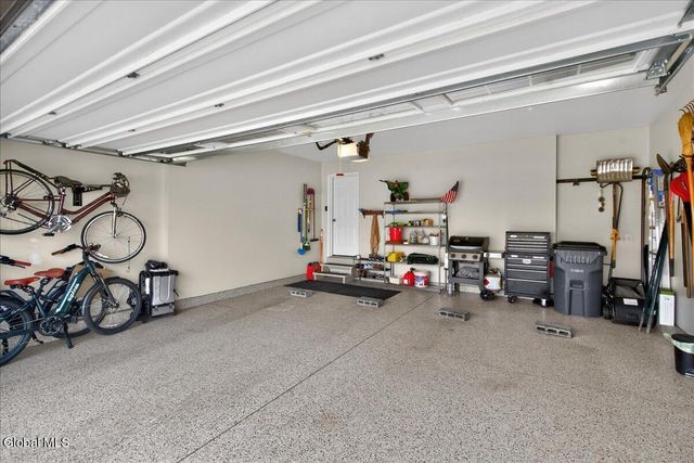 45 Somerset Drive, Halfmoon, NY 12118