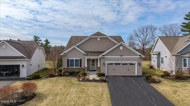 45 Somerset Drive, Halfmoon, NY 12118