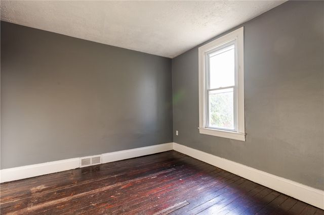 429-431 Cavitt Ave, Trafford, PA 15085