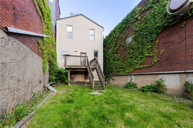 429-431 Cavitt Ave, Trafford, PA 15085