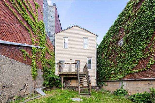 429-431 Cavitt Ave, Trafford, PA 15085