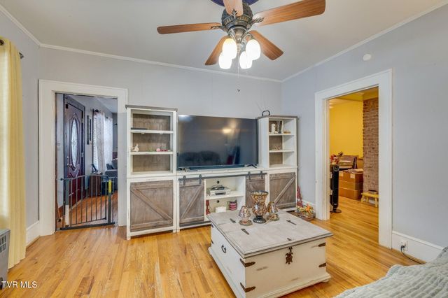 222 2nd Street, Erwin, TN 37650