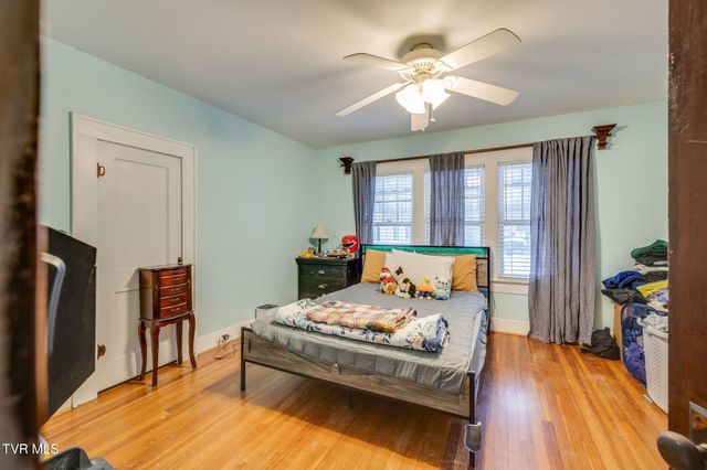 222 2nd Street, Erwin, TN 37650