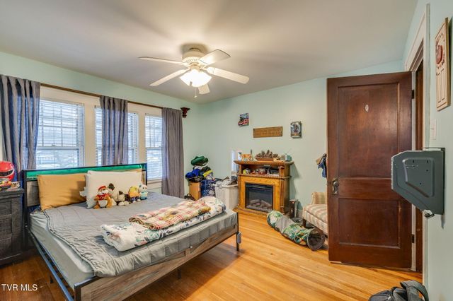 222 2nd Street, Erwin, TN 37650