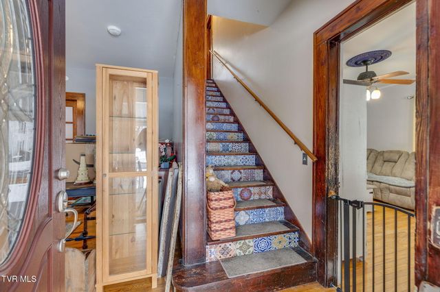 222 2nd Street, Erwin, TN 37650
