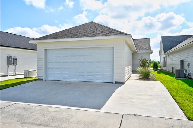 201 Royal Oak Boulevard, Thibodaux, LA 70301