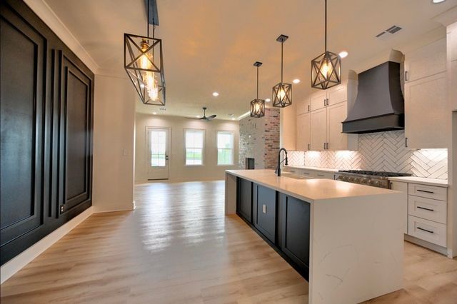 201 Royal Oak Boulevard, Thibodaux, LA 70301