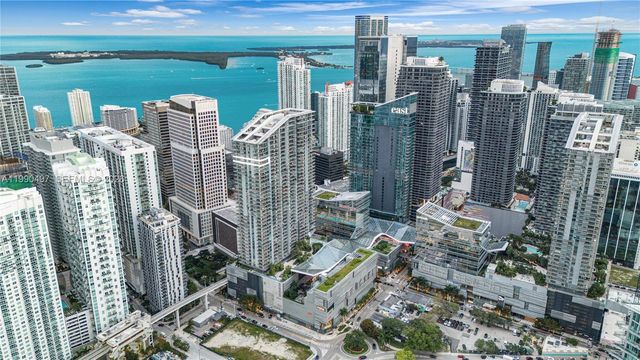 68 SE 6th St 3711, Miami, FL 33131