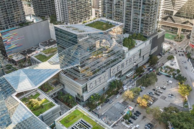 68 SE 6th St 3711, Miami, FL 33131