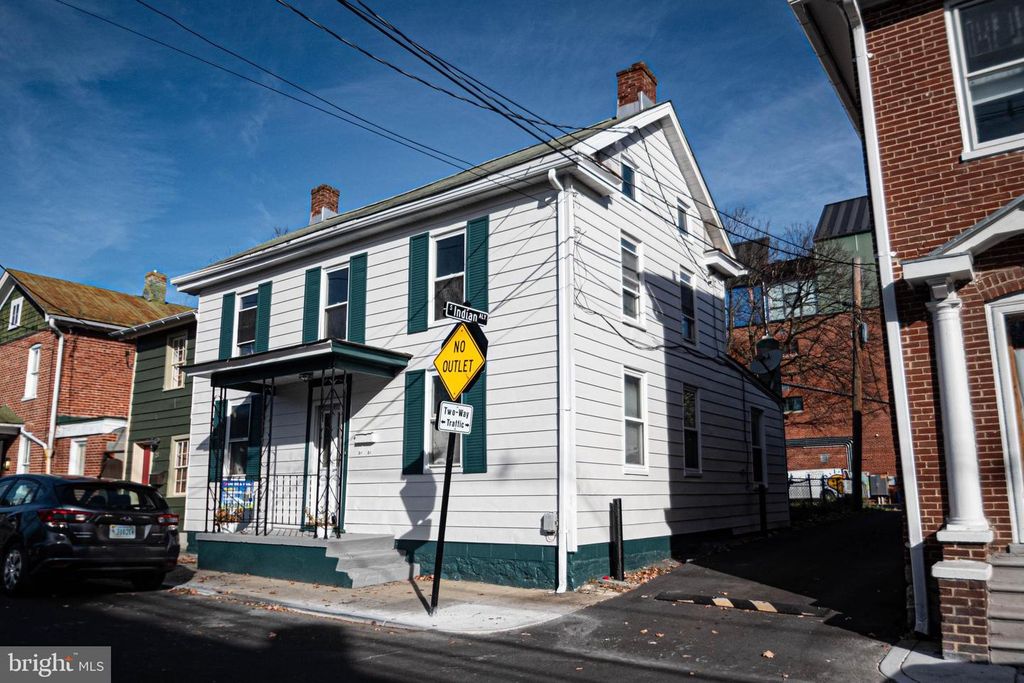 16 W CLIFFORD STREET, Winchester, VA 22601