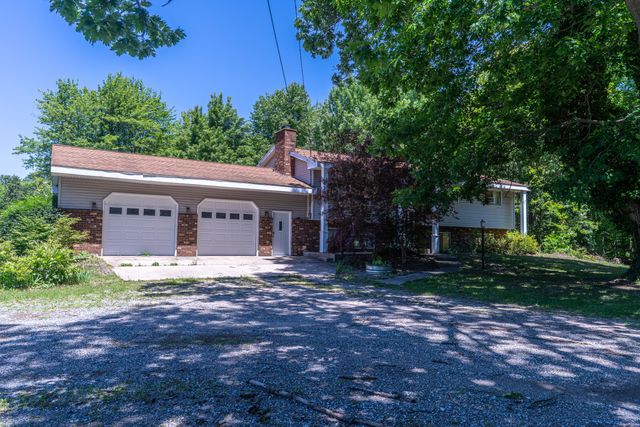 3570 E Sternberg Road, Fruitport, MI 49415