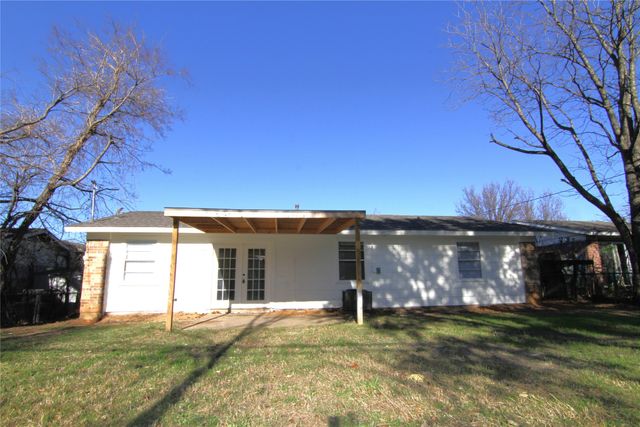 9830 BLUFFCREEK Drive, Dallas, TX 75227