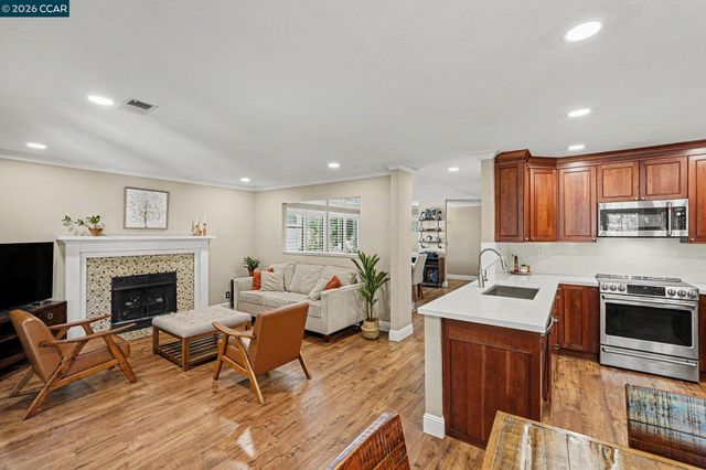 2259 Foxhill Dr, Martinez, CA 94553