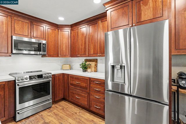 2259 Foxhill Dr, Martinez, CA 94553