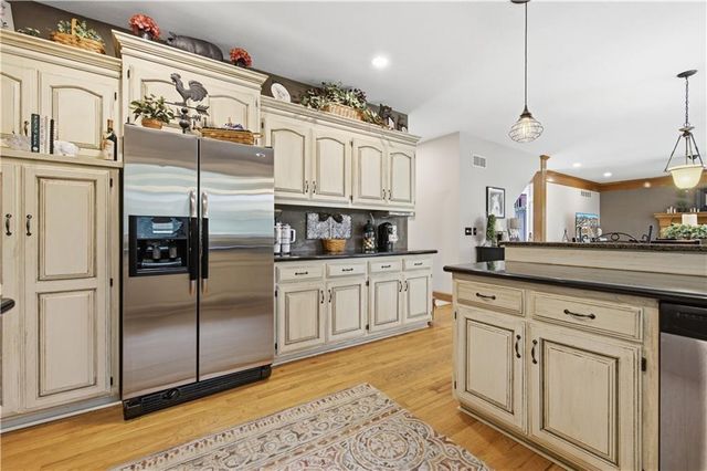 5710 Pflumm Road, Shawnee, KS 66216