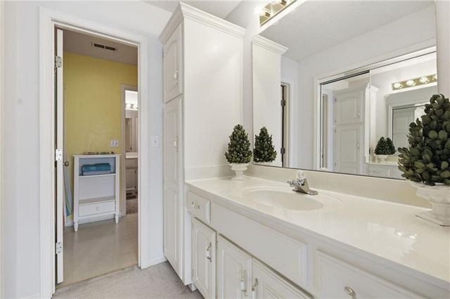 5710 Pflumm Road, Shawnee, KS 66216