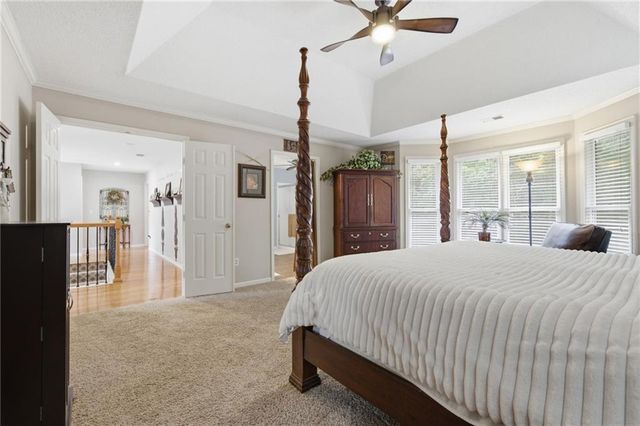 5710 Pflumm Road, Shawnee, KS 66216