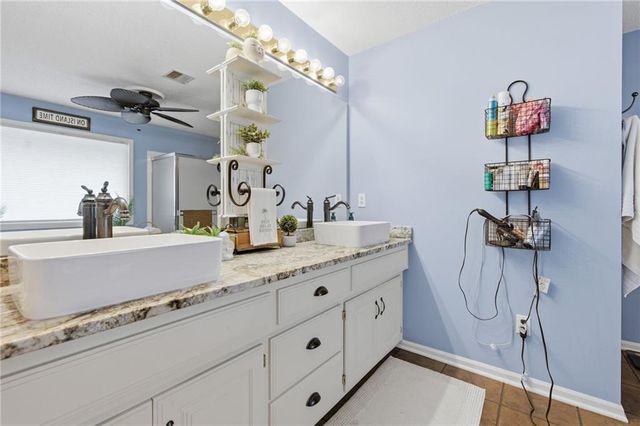 5710 Pflumm Road, Shawnee, KS 66216